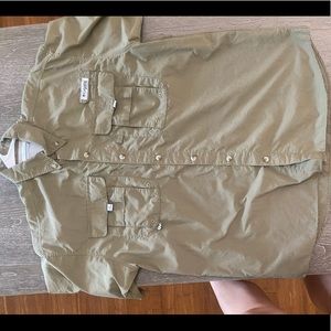 Columbia PFG men’s shirt